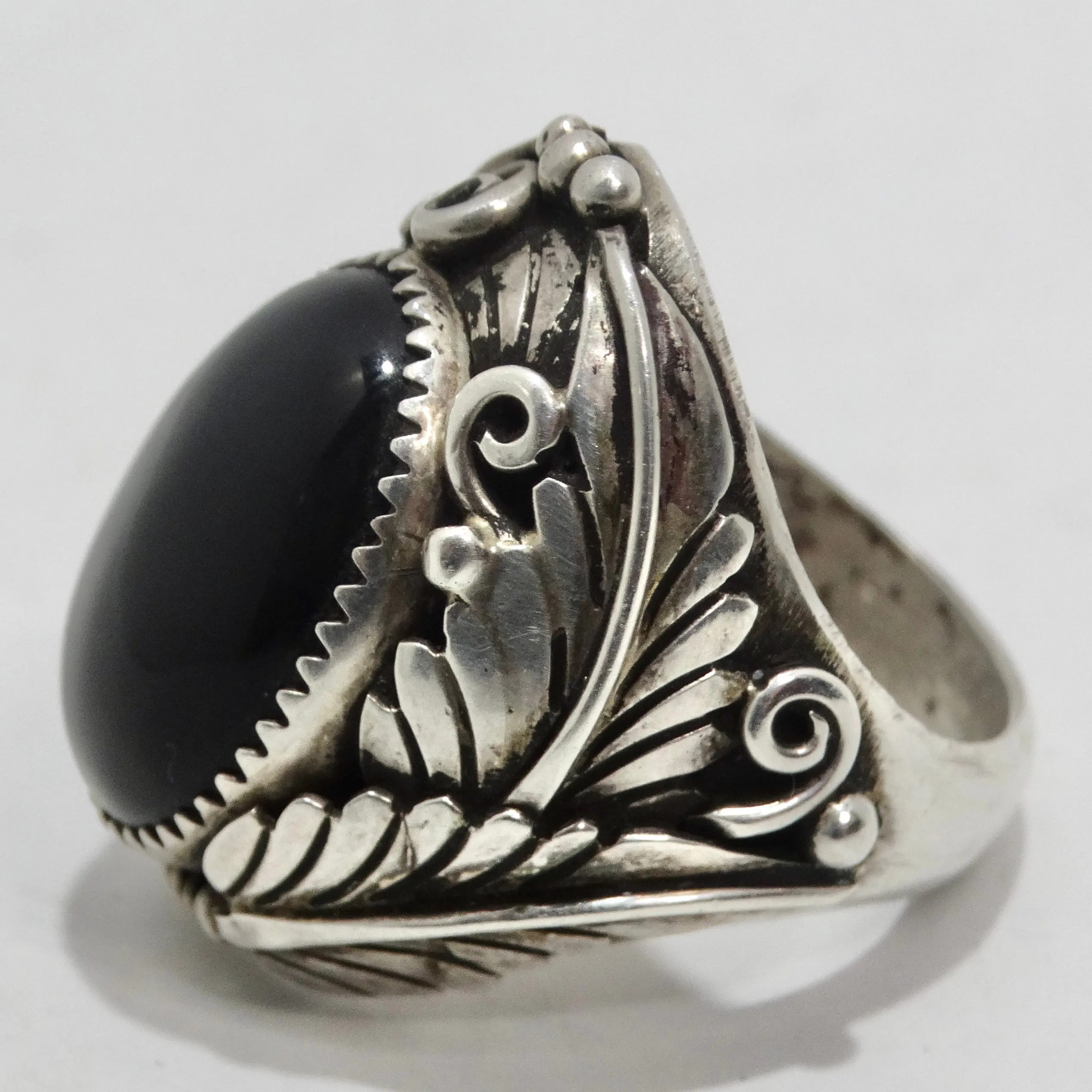 1970s Native American Silver Onyx Ring