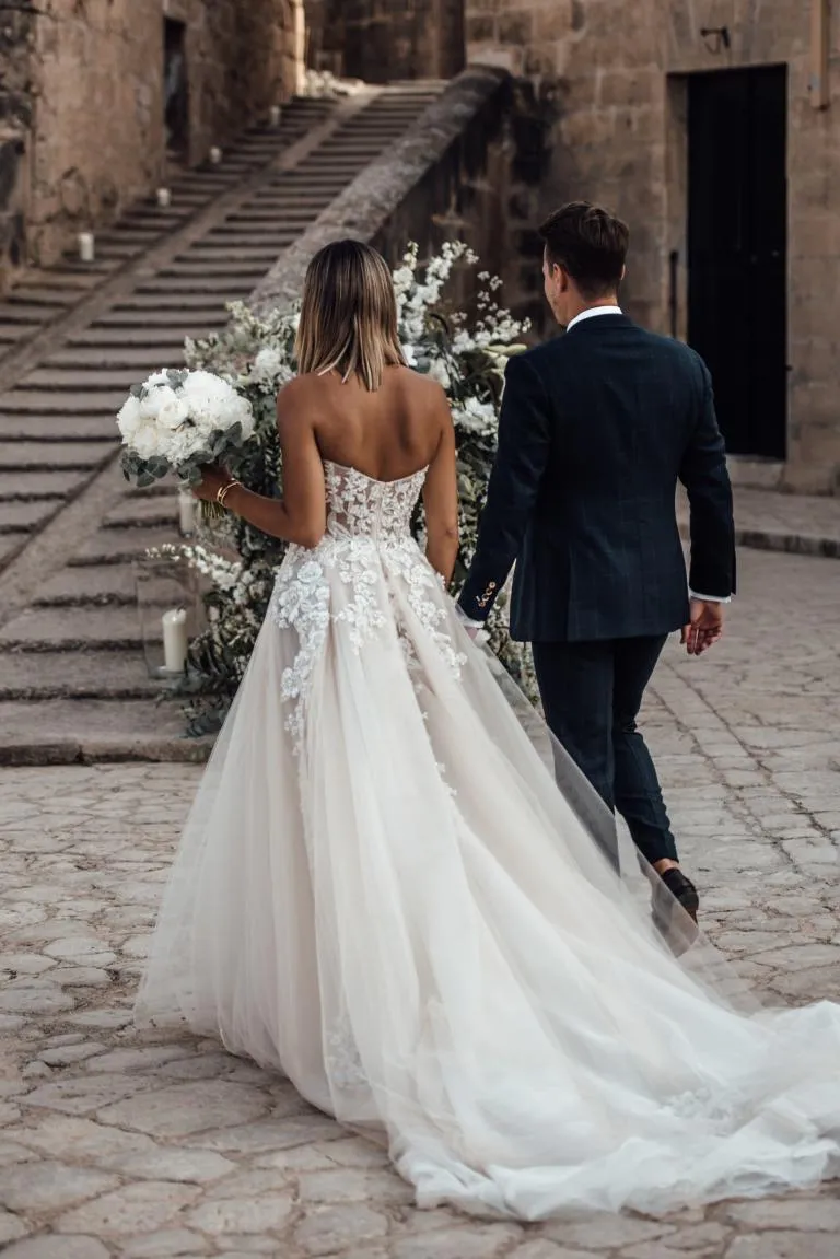 Beautiful A Line Sweetheart Sweep Train Long Wedding Dresses Bridal Gown OHD092