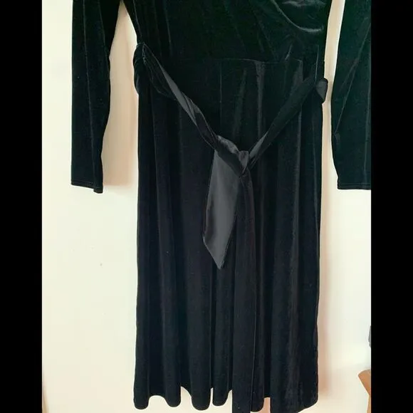 Charter club black velour long sleeved dress, wide front overlap, ties, 10