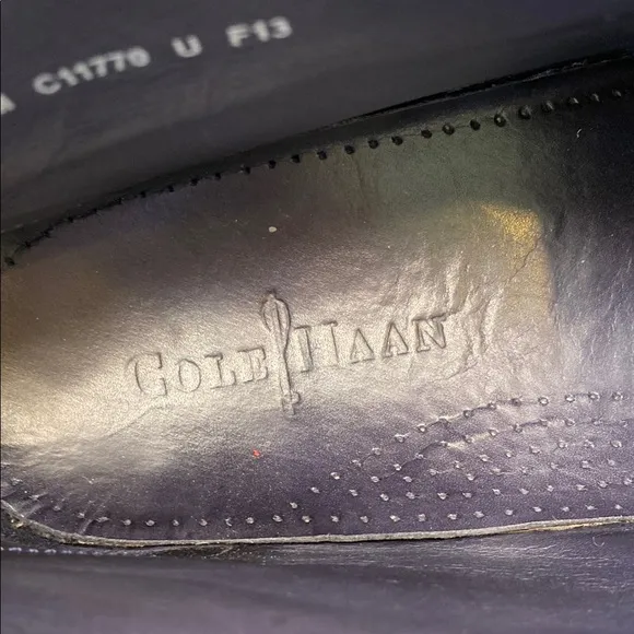 Cole Haan Winterized Colton Leather and Suede Wood Heel Chukka Boot Size 9 Navy