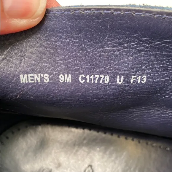 Cole Haan Winterized Colton Leather and Suede Wood Heel Chukka Boot Size 9 Navy