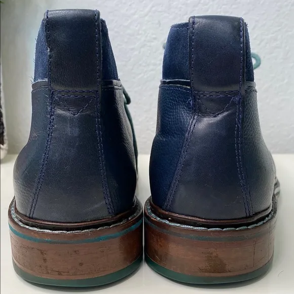 Cole Haan Winterized Colton Leather and Suede Wood Heel Chukka Boot Size 9 Navy