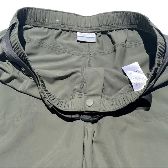 COLUMBIA Women’s “Sandy River” Green Belted Cargo Short size large