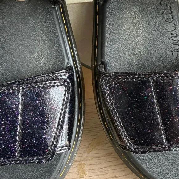 Dr Martens Romi Iridescent Purple Black Patent Leather Girls Sandals - SZ 3 Y