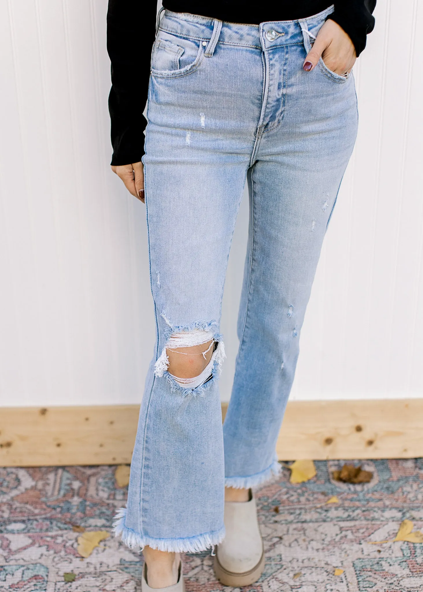 Hi Rise Crop Boot Cut Fray Jean