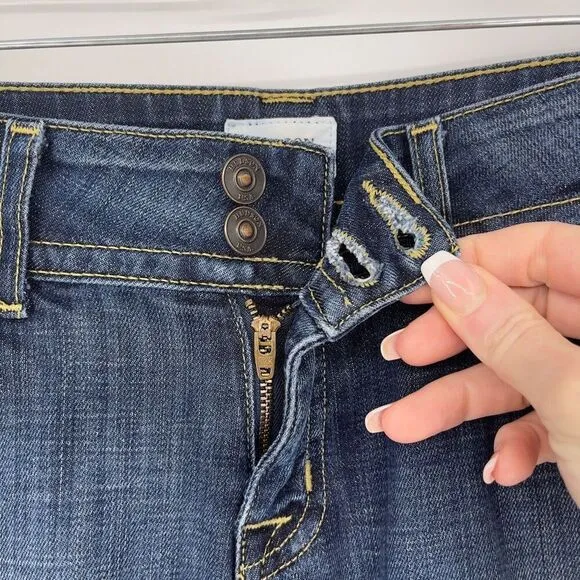 Hudson Beth Mid-rise Baby Boot Jeans Elm Frayed Hem Medium Wash 27 Flap Pocket