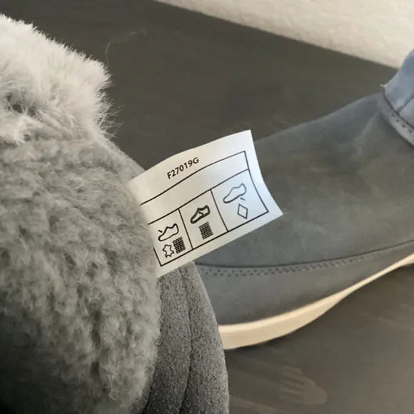 Koolaburra by UGG Women's Tynlee Fashion Boot, size 9
