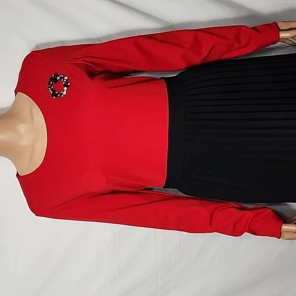 Leslie Fay long Sleeve Pleated Midi Dress Red And Black Size 12 NWT