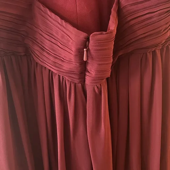 Levkoff bridesmaid dressHalterChiffon A-line Gown wine Burgundy 12Fb