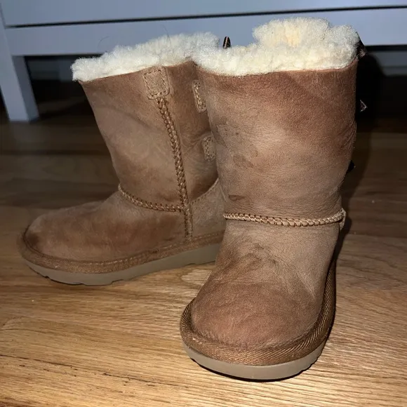 Little Girl Size 9 Bailey Bow in Chestnut