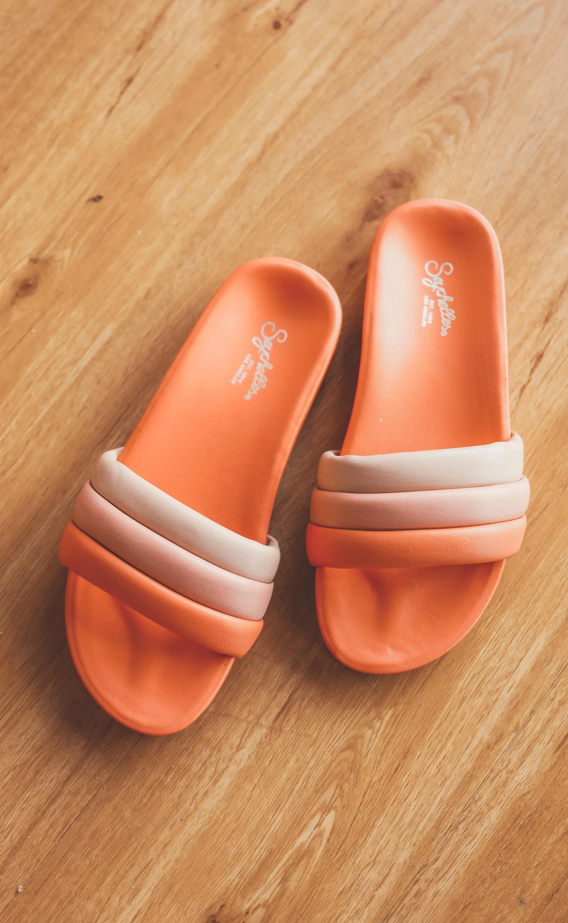 New in box! Women's Low Key Slide Sandal in Pink Multi Leather by SEYCHELLES, Sz 10! Retails $110 