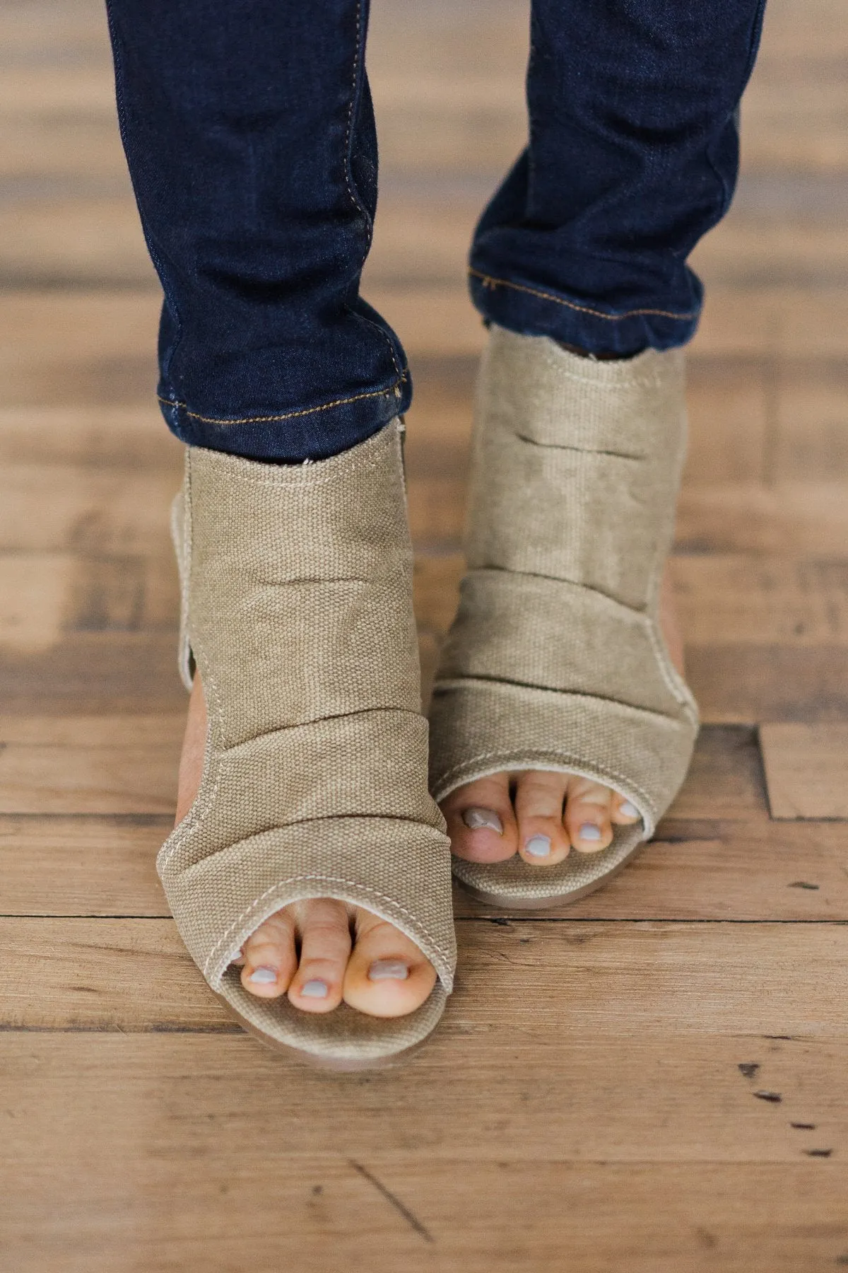 Not Rated Anna Heels- Sand