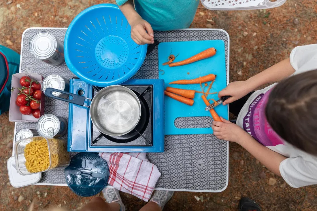 Popote 100 de camping et bivouac en acier inox - 2 personnes - 10 éléments.