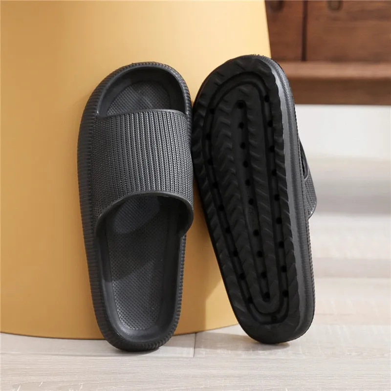 "ESSENTIAL" Sandales Claquettes en plastique vert - URB1™