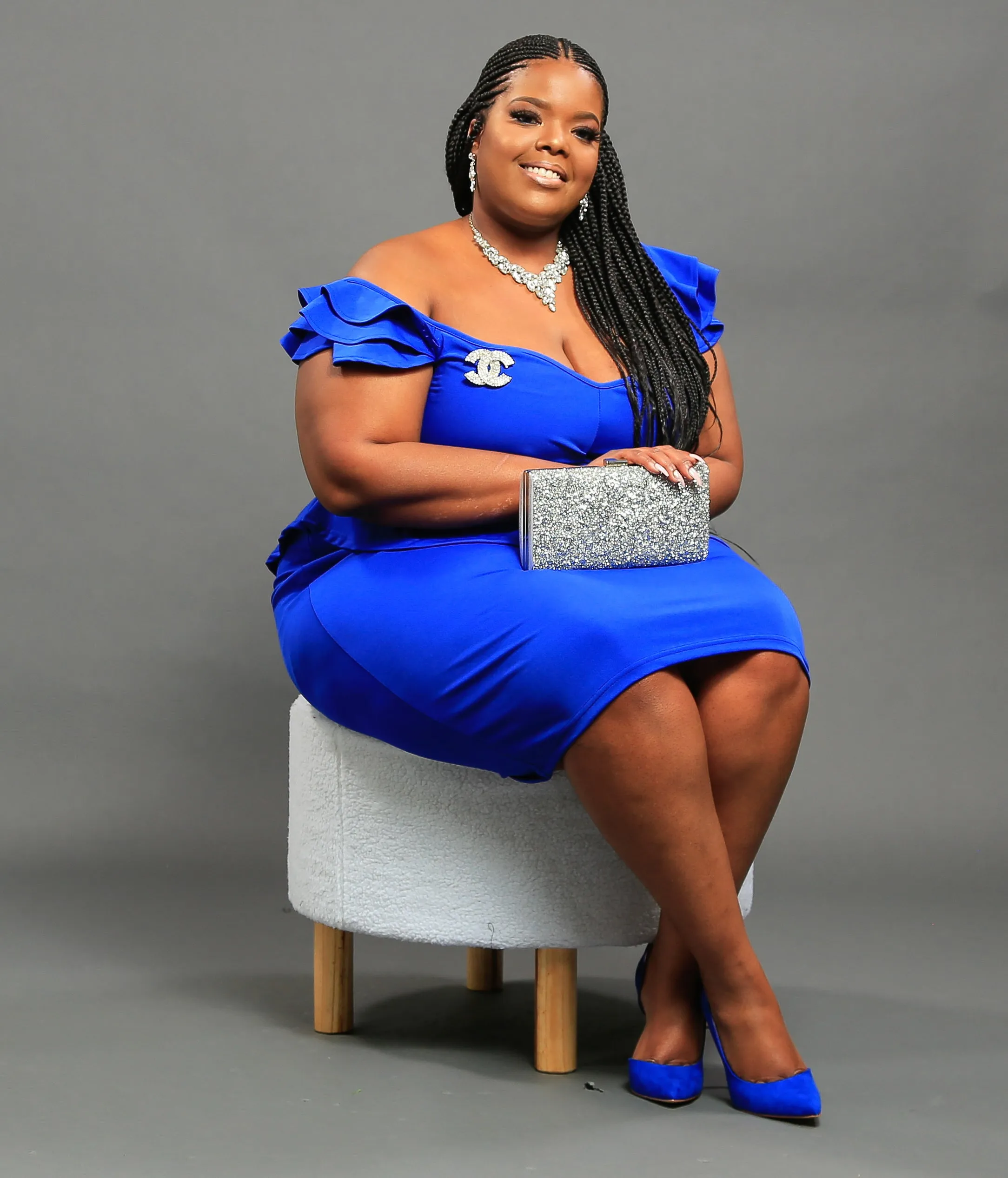 "Ladylike" Curvy