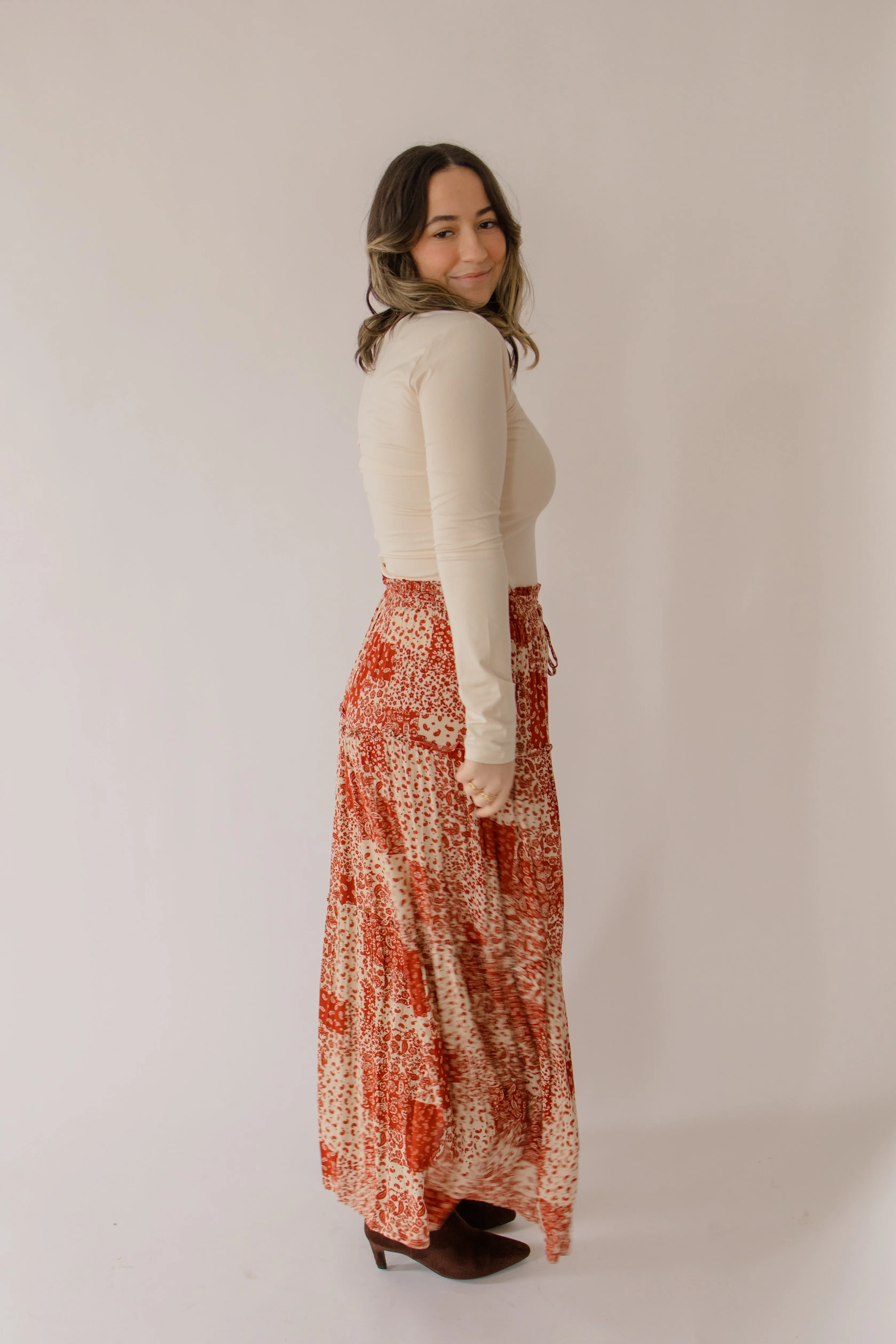 RUCHED WAIST SQUARE NECK TOP