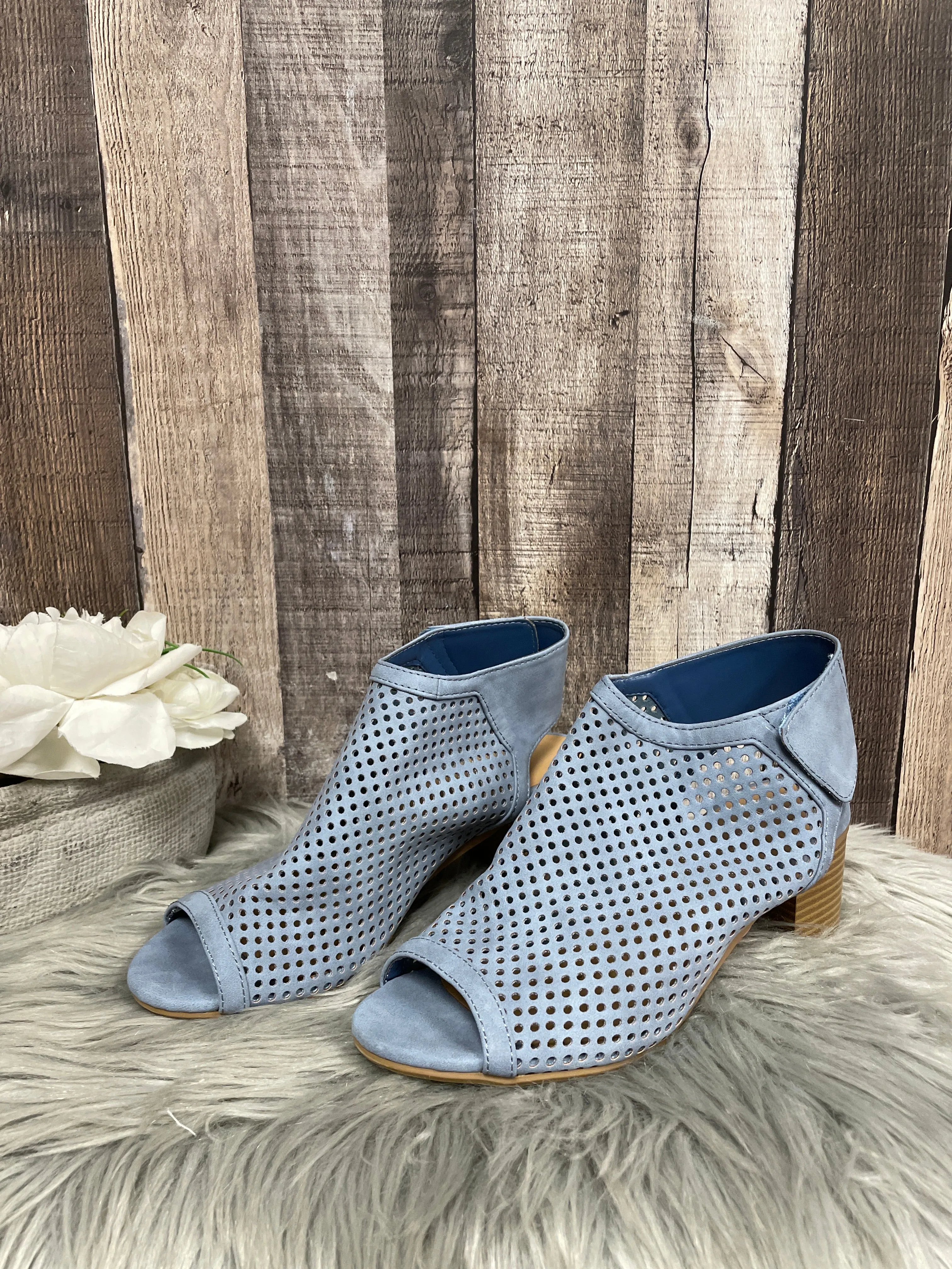Shoes Heels Block By Cme  Size: 6
