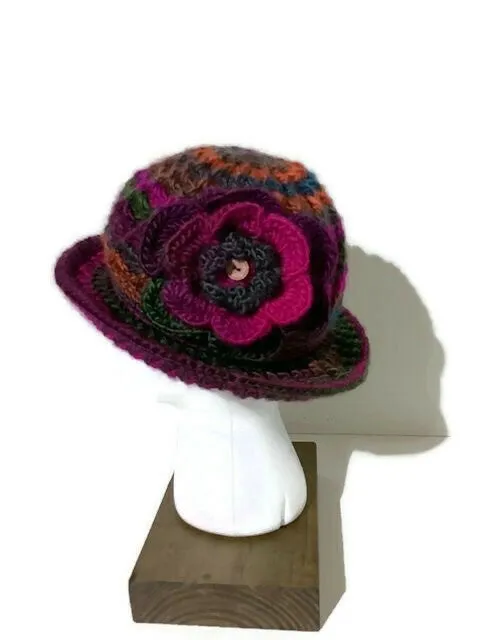 THE PURPLE ÑUSTA  (an Inca princess in Quechua) HAT, handmade beanie, crochet hat, woman's size, cloché hat.