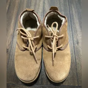 UGG Men's Maksim Chukka Boot Chestnut size 9