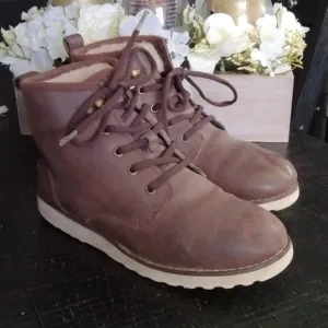 UGG WATERPROOF BOOTIES