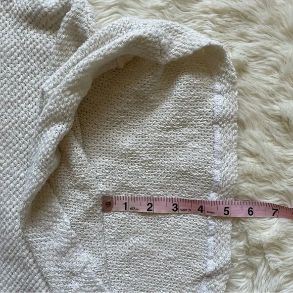 Velvet by Graham and Spencer Poncho Butterfly Sleeve Knit Pullover Cream M