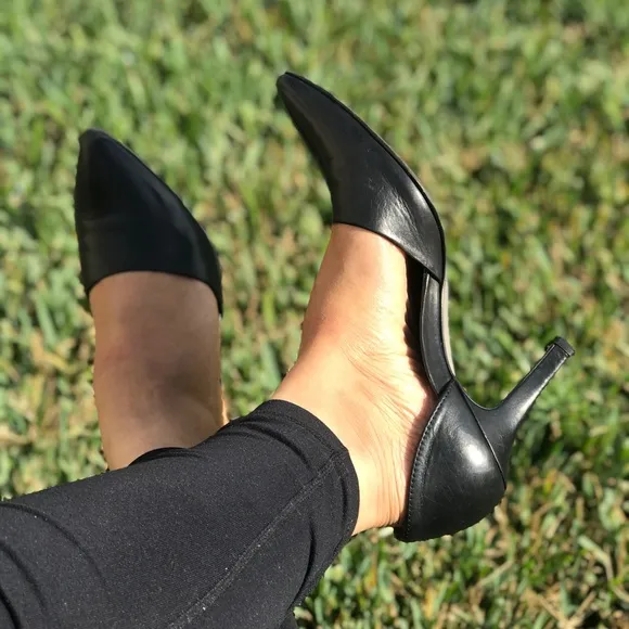 VINCE Claire D'Orsay heels size 36.5